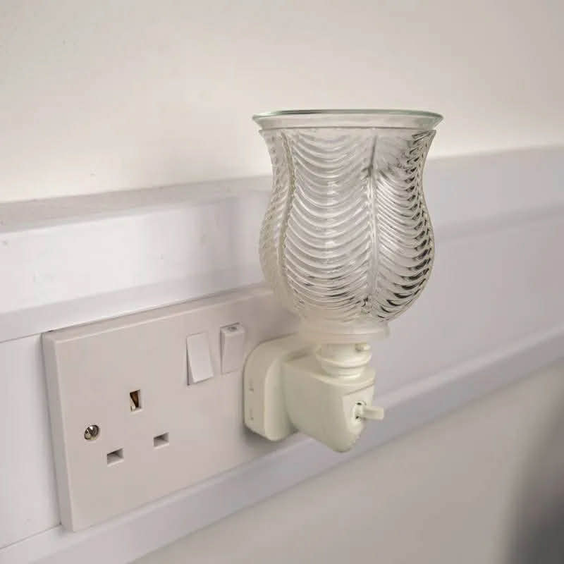 Ribbed Glass Plug In Wax Warmer - Clear
